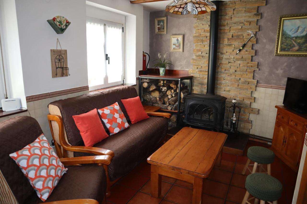 Casa Rural Cares Santa Maria de Valdeon Eksteriør billede